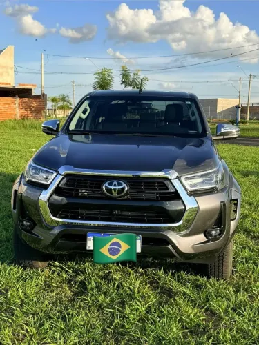 Toyota Hilux CD SRX Plus 4X4 2.8 TDI Die. Aut. 2025