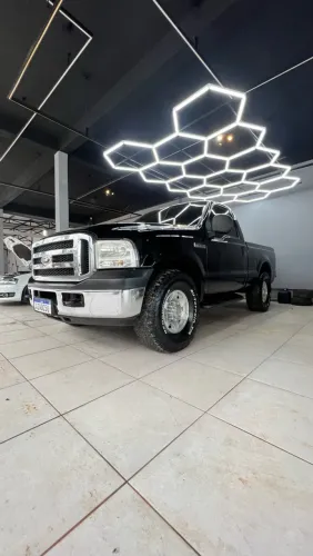 Ford F-250 XLT 4.2 TB Diesel 2005