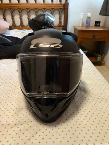 Capacete LS2 Metro Tam. 56 - Articulado (Escamoteável)