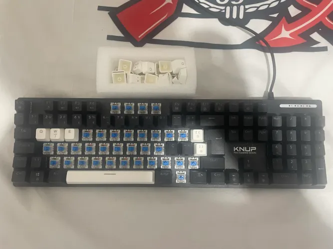 TECLADO MECÂNICO MOUSE GAMER E CONTROLE PS4/PC A VENDA