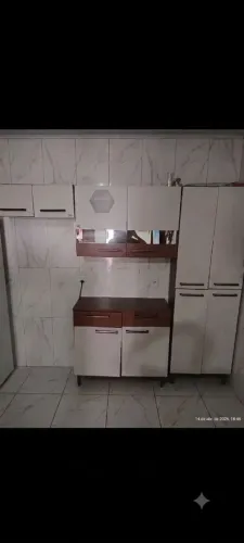 10 Portas, 2 Gavetas e 4 Prateleiras - 222cm de largura - Nogueira/White/Ripado