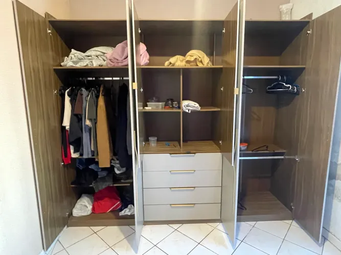 Guarda roupa 6 portas