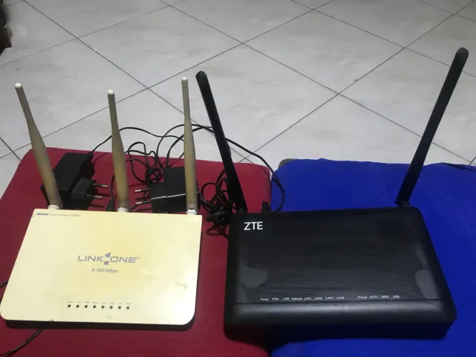 2 Roteadores- 2 e 3 Antenas