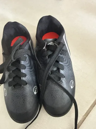 Chuteira Umbro 31 