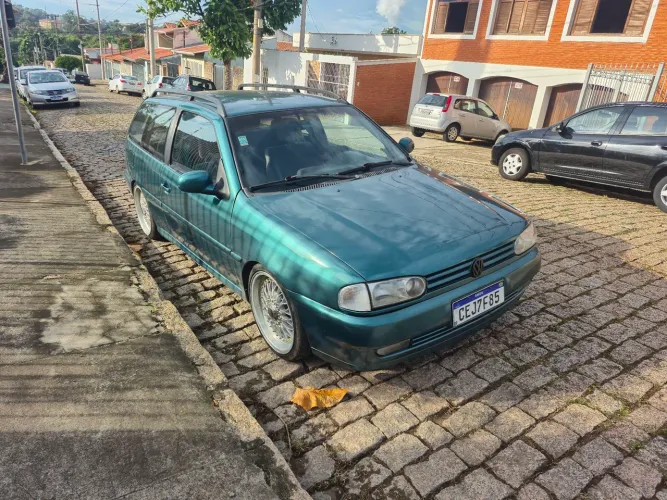 Volkswagen Parati Glsi 2.0 / GLS/ Surf 1.8 (álcool) 1996