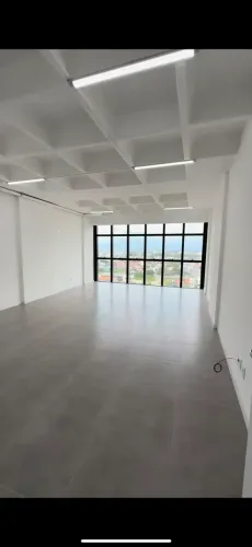 Sala Comercial com vaga de garagem no Pagani - Palhoça - SC