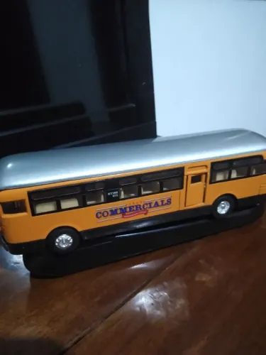 Miniatura Ônibus Clássico Inglês - Diecast Commercials - 150 Years