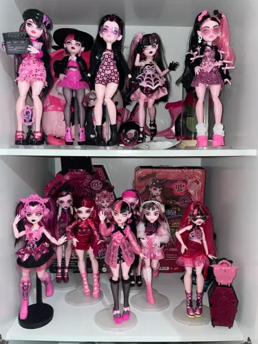 RESERVADA Lote draculaura + Coraline