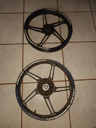Rodas originais Honda da titan ou fan 160..