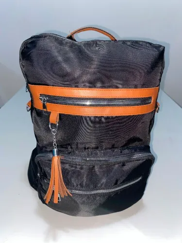 Mochila feminina impermeável sem uso