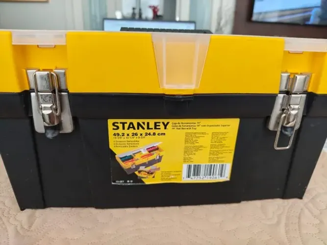 Caixa de Ferramentas Stanley 19" - 49,2x26x24,8 cm