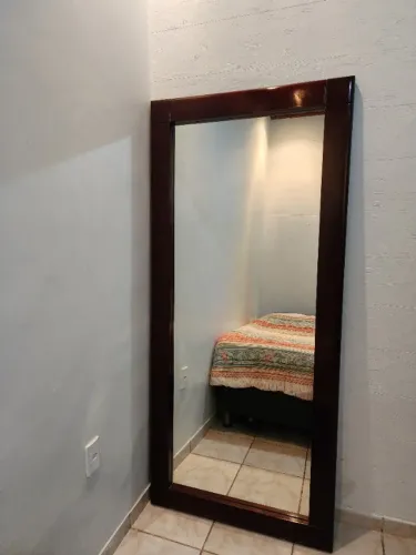 Espelho de corpo inteiro