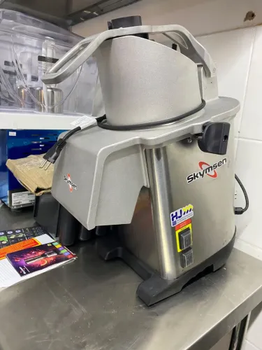 NZ. Multiprocessador de alimentos 7 discos Skymsen
