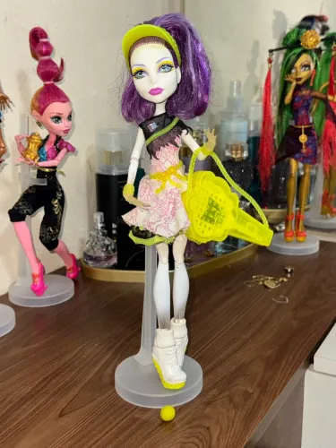 Monster High Spectra Ghoul Sports