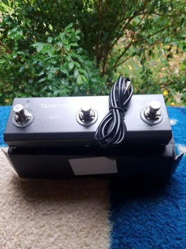 Vendo pedaleira de guitarra tank mini m- chave nova na caixa usado poucas vezes 