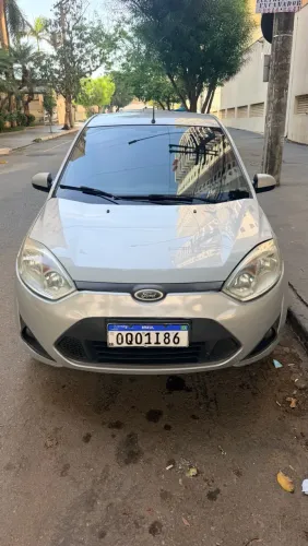 Ford Fiesta SE 1.6 8V Flex 5P 2014