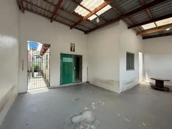 Vende-se casa no tapanã