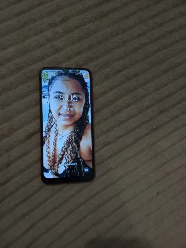 Celular estado bom 64gb