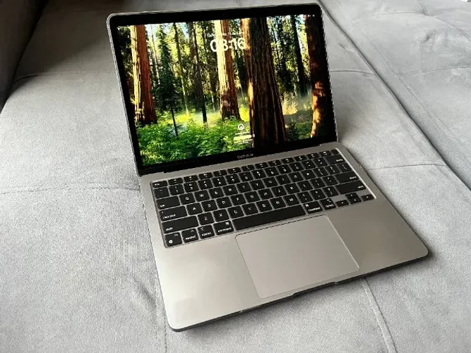MacBook Air Apple M1 - 512GB SSD (o dobro de espaço) - Impecável!