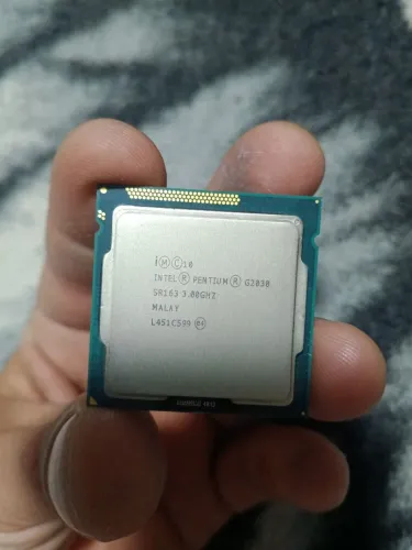 Processador Intel Pentium G2030 3.0 GHz LGA 1155 - Funcionando