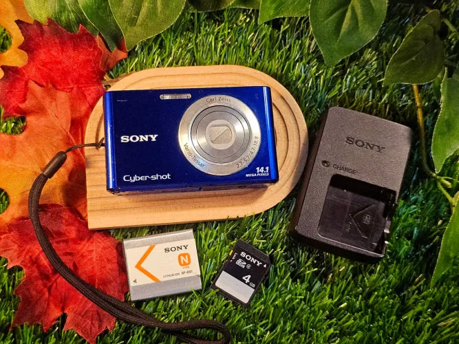 Camera sony cybershot w330