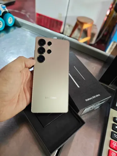 Samsung S25 Ultra