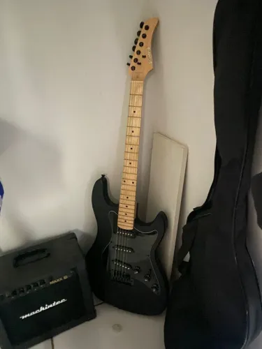 Guitarra Strinberg -seminova 