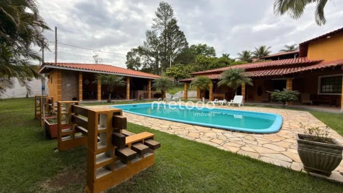 Chácara com 5 quartos à venda, 1875 m² por R$ 1.350.000 - Bairro Parque Agrinco - Guararem