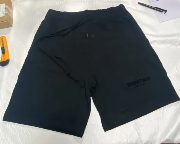 Bermuda preta essentials fog tamanho XL