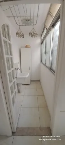 Kitnet - a 200 m. do metro Pedro II - Boa Oportunidade