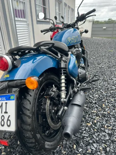 Shotgun 650 Plasma Blue - 2025 - 7.000 km - Impecável!