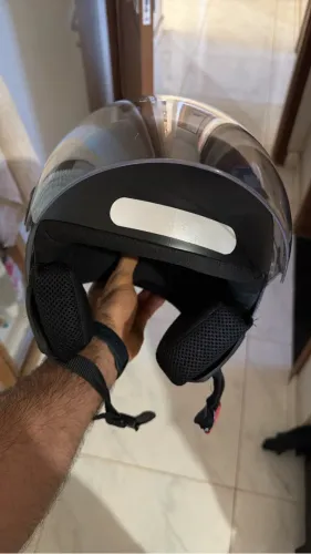 Capacete aberto