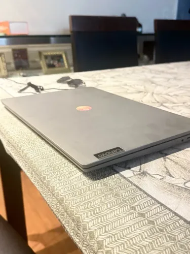 Notebook Lenovo IdeaPad 3 - Ótimo estado e pronto para uso