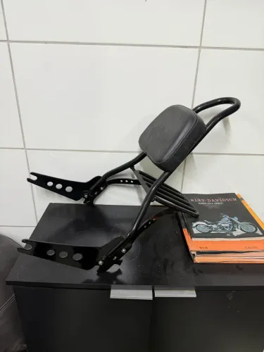 Sissy bar Harley Davidson Sport glide usado ótimo