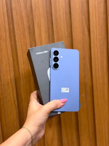 ? Samsung s26+ 256gb Violeta 12gb de ram completo