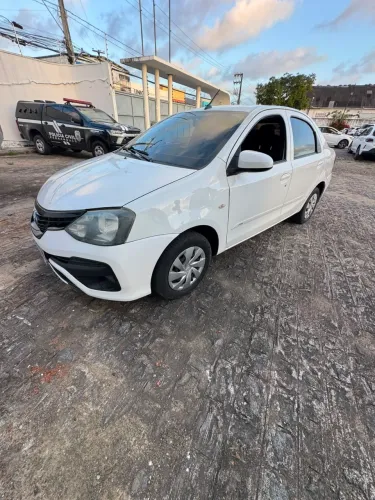 Toyota Etios X Sedan 1.5 Flex 16V 4P Mec. 2020
