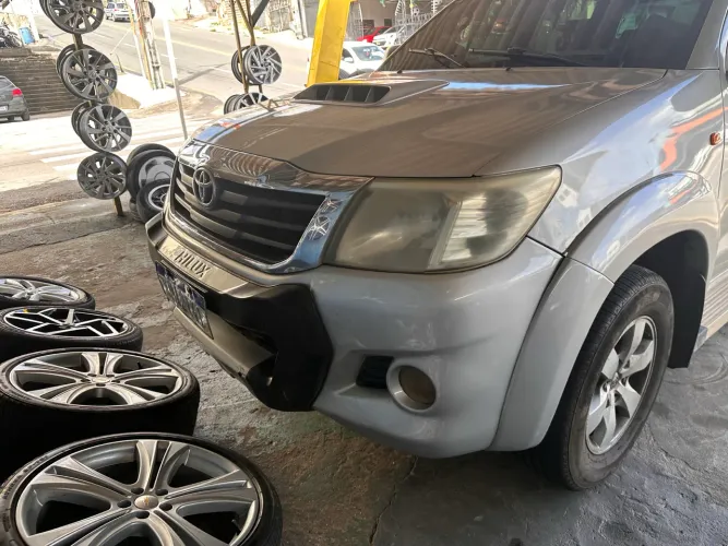 Toyota Hilux CD D4-d 4X4 3.0 TDI Dies. Mec. 2012