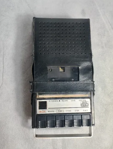 Gravador K7 Portátil CCE Collaro Antigo (Anos 70/80) - Relíquia / Colecionismo