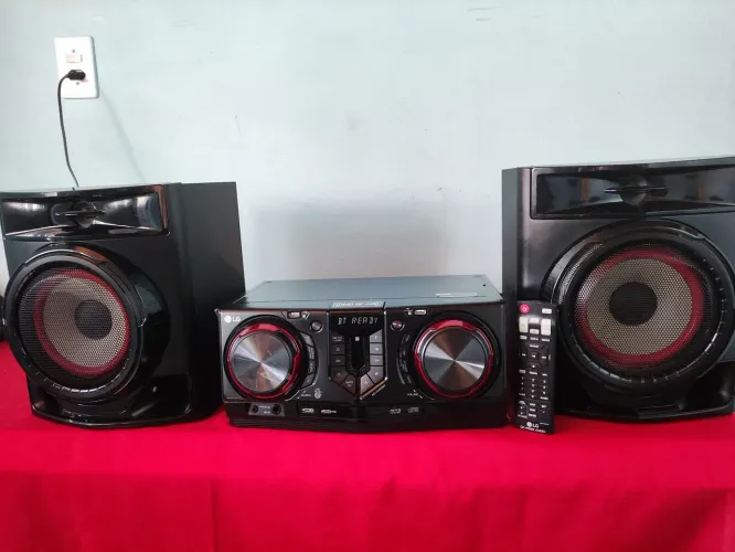 Som Mini System LG XBOMM,Bluetooth,450W, SEMI NOVO! Oferta!!