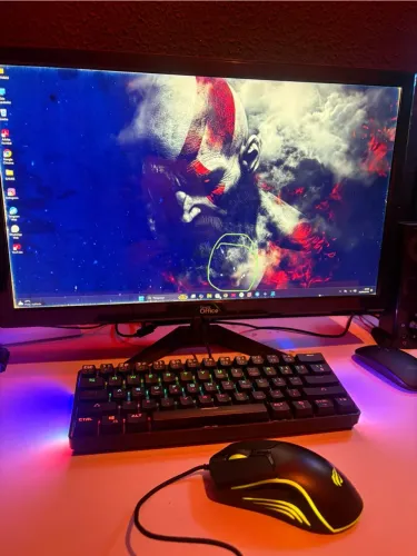 ? KIT GAMER: MONITOR + TECLADO + MOUSE