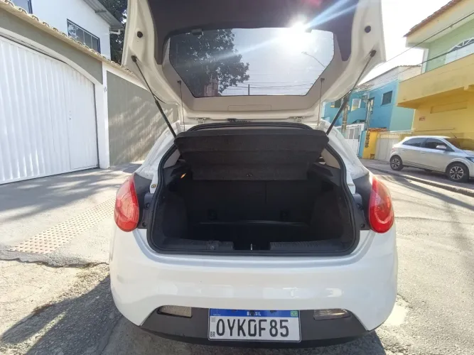 Fiat Bravo Essence Dualogic 1.8 Flex 16V 5P 2014