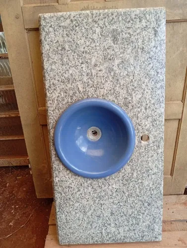 LAVATÓRIO DE GRANITO USADO 