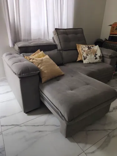 Sofá retrátil e reclinável