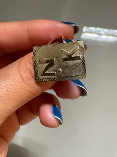 Anel ouro 18k, peso 2.4 grama 