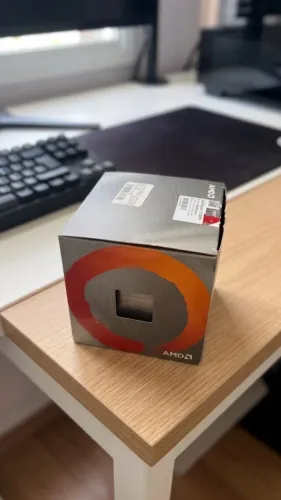 Processador AMD Ryzen 5 3600X (AM4) - Completo na Caixa + Cooler Original