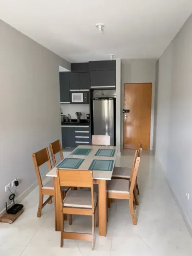 APTO NOVO, MOBILIADO E REGIÃO CENTRAL!