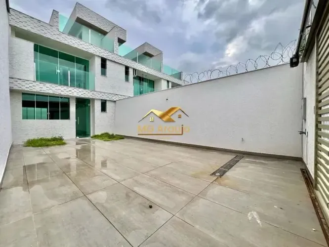 Casa Padrão,03 Quartos, Santa Amelia, BH