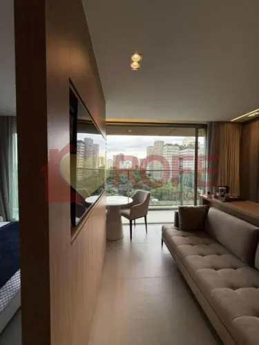 Apartamento com 1 dormitório para alugar, 53 m² por R$ 25.000/mês - Vila Olímpia - São Pau