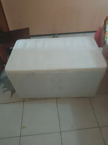 Isopor térmico 200 litros zap *99 João