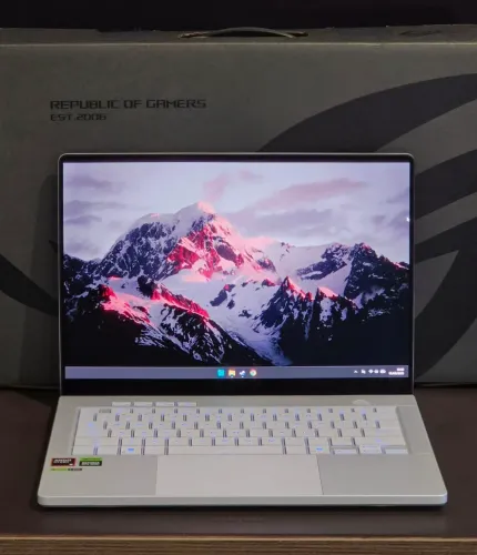 Notebook gamer Asus ROG Zephyrus G14 RTX 5060 Tela OLED